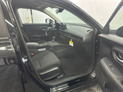 New 2026 Honda HR-V LX image 14