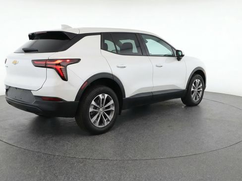 Used 2025 Chevrolet Equinox LT image 9