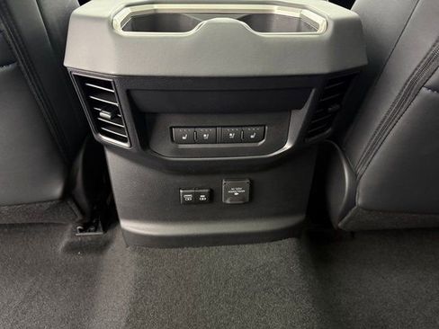New 2026 Toyota Tundra Platinum AWD/4WD image 32