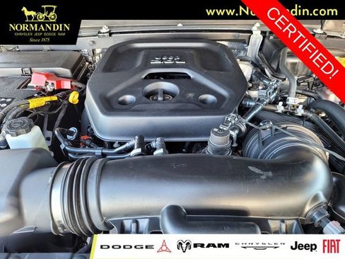 Certified 2025 Jeep Wrangler Unlimited Rubicon w/ Convenience Group AWD/4WD image 20