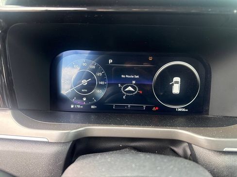 Used 2023 Kia Sorento SX AWD/4WD image 5