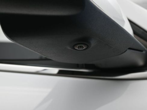 Used 2023 Chevrolet Equinox LT image 49