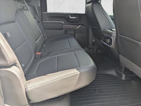 Certified 2022 GMC Sierra 2500 SLT w/ SLT Convenience Package image 18