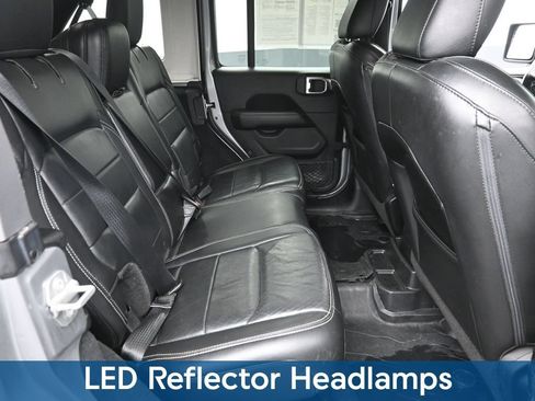 Used 2018 Jeep Wrangler Unlimited Sahara AWD/4WD image 20