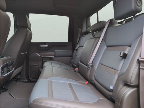 Used 2022 GMC Sierra 3500 Denali w/ Denali Ultimate Package image 29