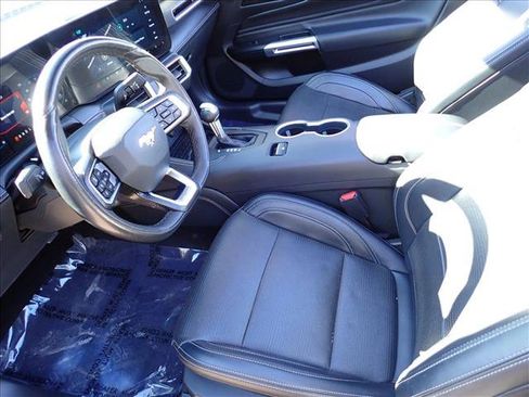 Used 2024 Ford Mustang Premium image 9