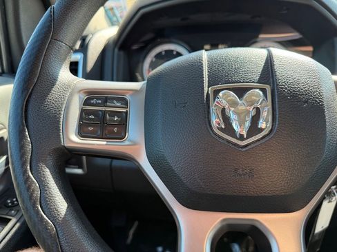 Used 2022 RAM 1500 Classic SLT RWD image 24