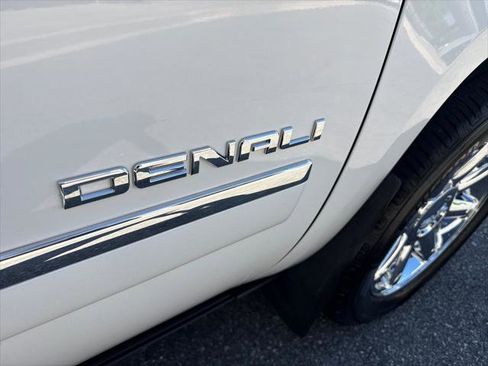 Used 2012 GMC Yukon XL Denali AWD/4WD image 12