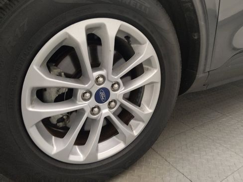 Used 2020 Ford Escape SE FWD image 31