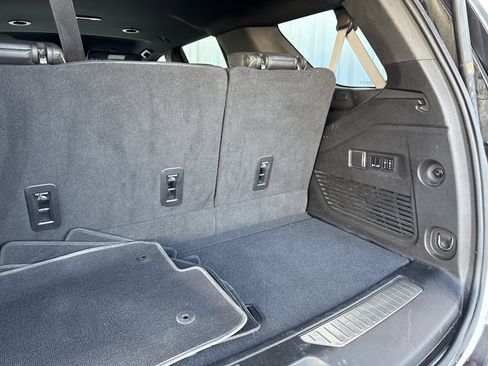 Used 2022 GMC Yukon AT4 w/ Max Trailering Package image 16