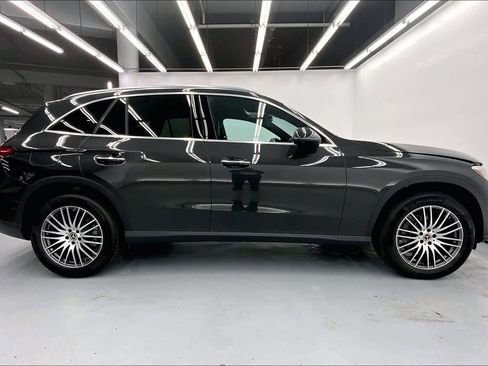 Certified 2023 Mercedes-Benz GLC 300 image 6