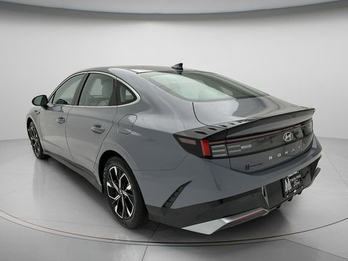 Used 2025 Hyundai Sonata SEL FWD image 5