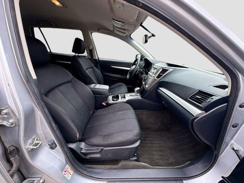 Used 2012 Subaru Outback 2.5i Premium image 32