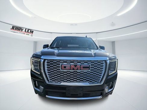 Used 2024 GMC Yukon XL Denali image 7