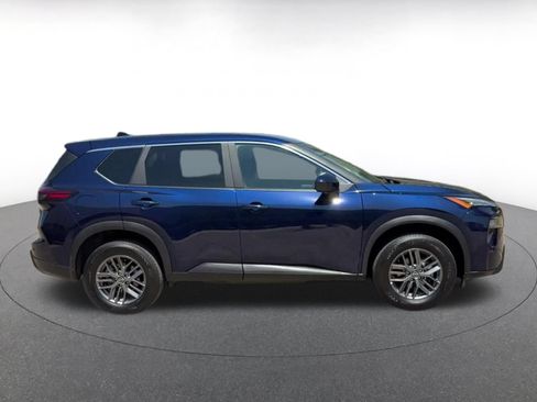 Used 2026 Nissan Rogue SV AWD/4WD image 16