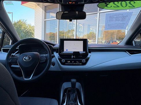 Used 2023 Toyota Corolla SE image 17