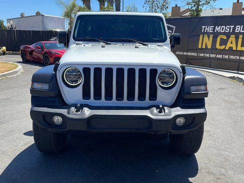 Used 2022 Jeep Wrangler Unlimited Sport AWD/4WD image 3