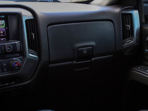 Used 2018 Chevrolet Silverado 1500 LT w/ All Star Edition image 33