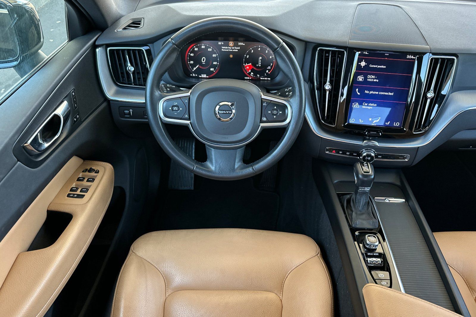Used 2020 Volvo XC60 T5 Momentum AWD/4WD image 16