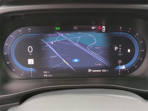 Used 2025 Volvo XC40 B5 Plus image 14