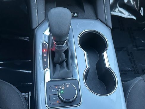 Used 2024 Chevrolet Blazer LT w/ Convenience Package image 17