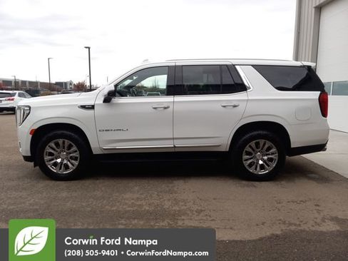 Used 2023 GMC Yukon Denali image 6
