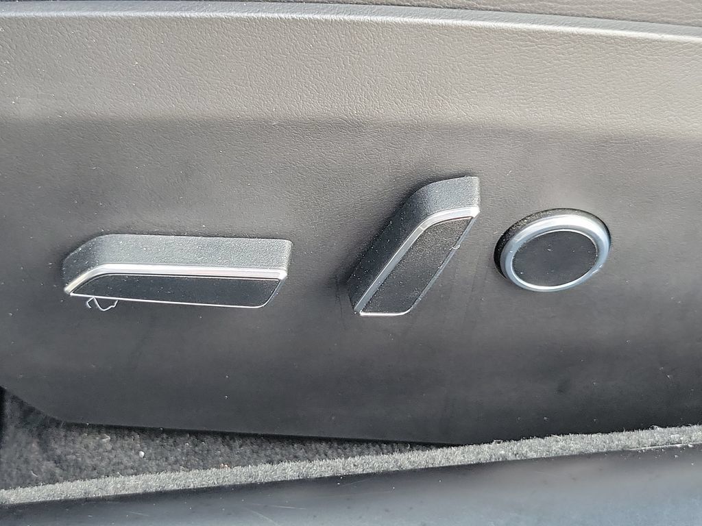 Used 2021 Tesla Model S Plaid AWD/4WD image 14