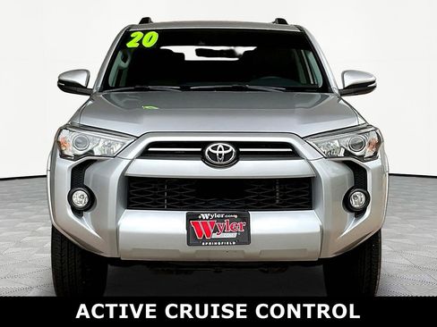 Used 2020 Toyota 4Runner SR5 Premium AWD/4WD image 2