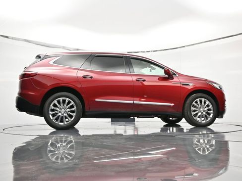 Certified 2020 Buick Enclave Essence w/ Sound and Sites Package image 42