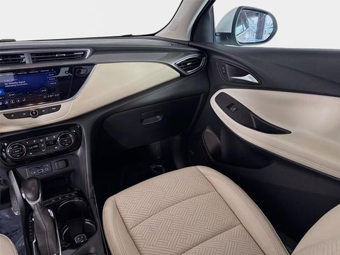 Used 2020 Buick Encore GX Essence w/ Experience Buick Package FWD image 26
