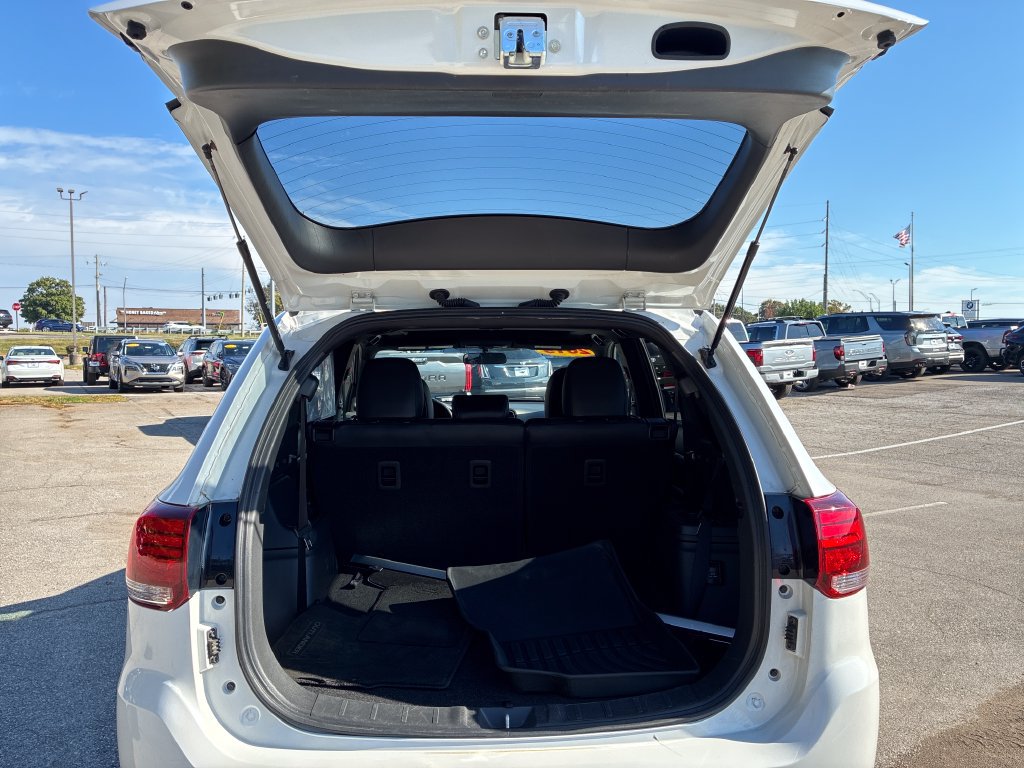 Used 2019 Mitsubishi Outlander SE AWD/4WD image 20