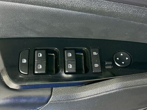 Used 2023 Kia Sportage EX FWD image 24