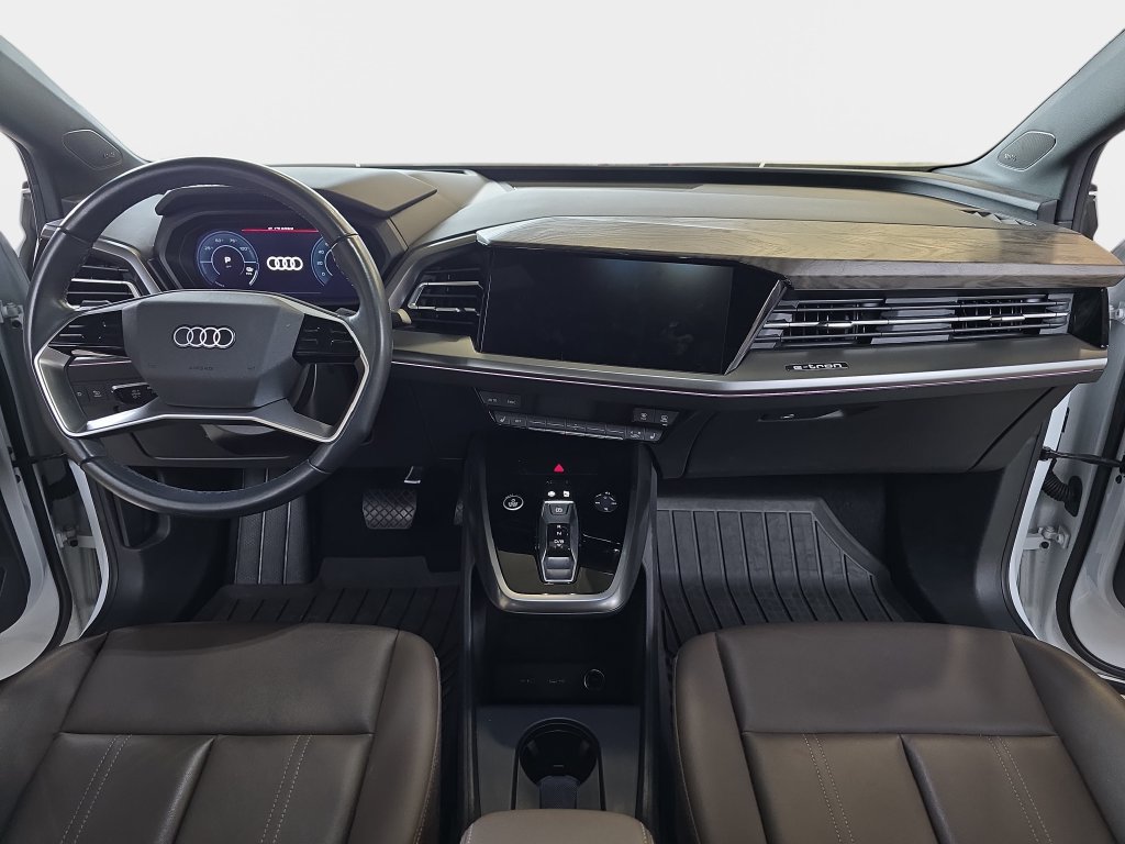 Used 2023 Audi Q4 e-tron Prestige AWD/4WD image 10