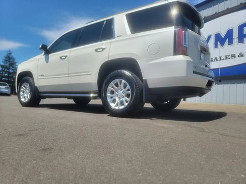 Used 2015 GMC Yukon SLT w/ HD Trailering Package AWD/4WD image 34