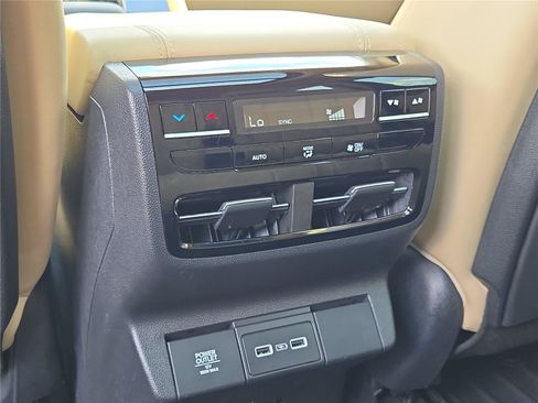 Used 2023 Acura MDX FWD w/ Technology Package image 23