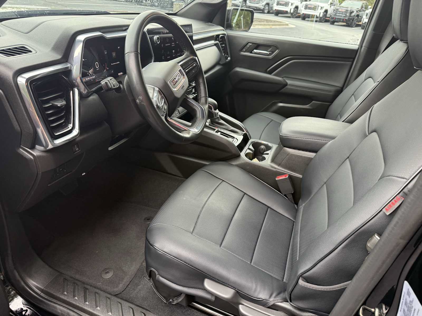 Used 2024 GMC Canyon Elevation w/ Convenience Package RWD image 8