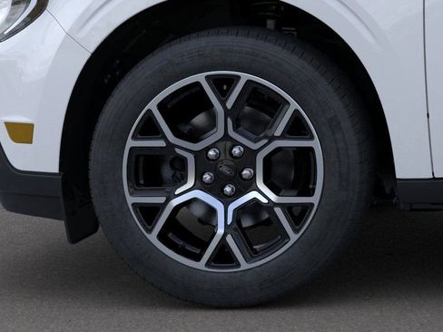 New 2025 Ford Maverick Lariat w/ 4K Tow Package image 21