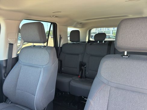 Used 2025 Ford Expedition XL AWD/4WD image 12