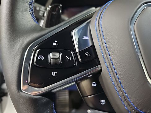 Used 2026 Chevrolet Corvette Z06 RWD image 18