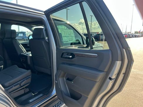 New 2026 Chevrolet Tahoe Z71 w/ Comfort Package AWD/4WD image 19
