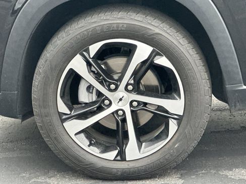 Used 2024 Chevrolet Trax RS w/ Driver Confidence Package FWD image 41