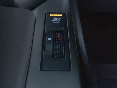 Used 2019 Lexus GX 460 Premium image 25