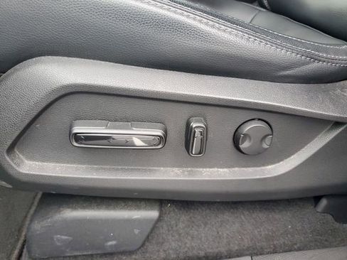 Used 2023 Honda Pilot EX-L image 39