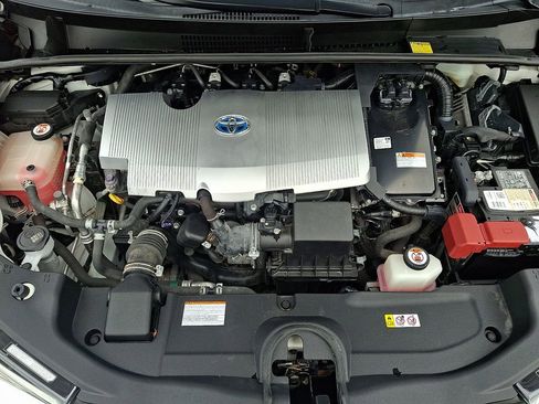 Used 2017 Toyota Prius Three w/ Carpet Mat Package image 28