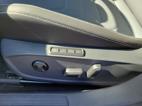 New 2026 Volkswagen Jetta SEL image 19