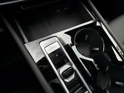 New 2026 Volkswagen Atlas SE FWD image 23