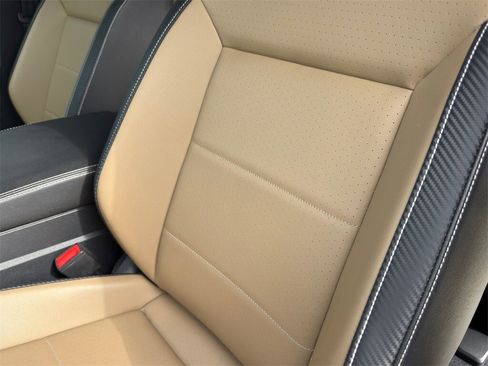 Used 2023 Volkswagen Atlas Cross Sport SE w/ Panoramic Sunroof Package image 13