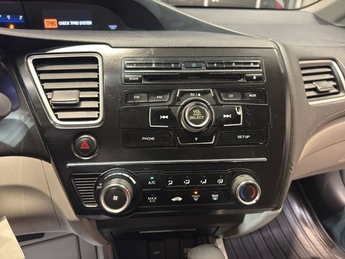 Used 2013 Honda Civic LX image 17