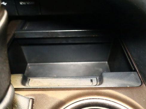 Used 2024 Toyota Camry SE image 26