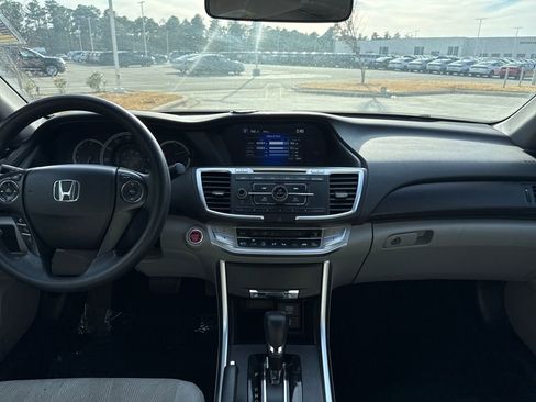 Used 2013 Honda Accord EX image 16